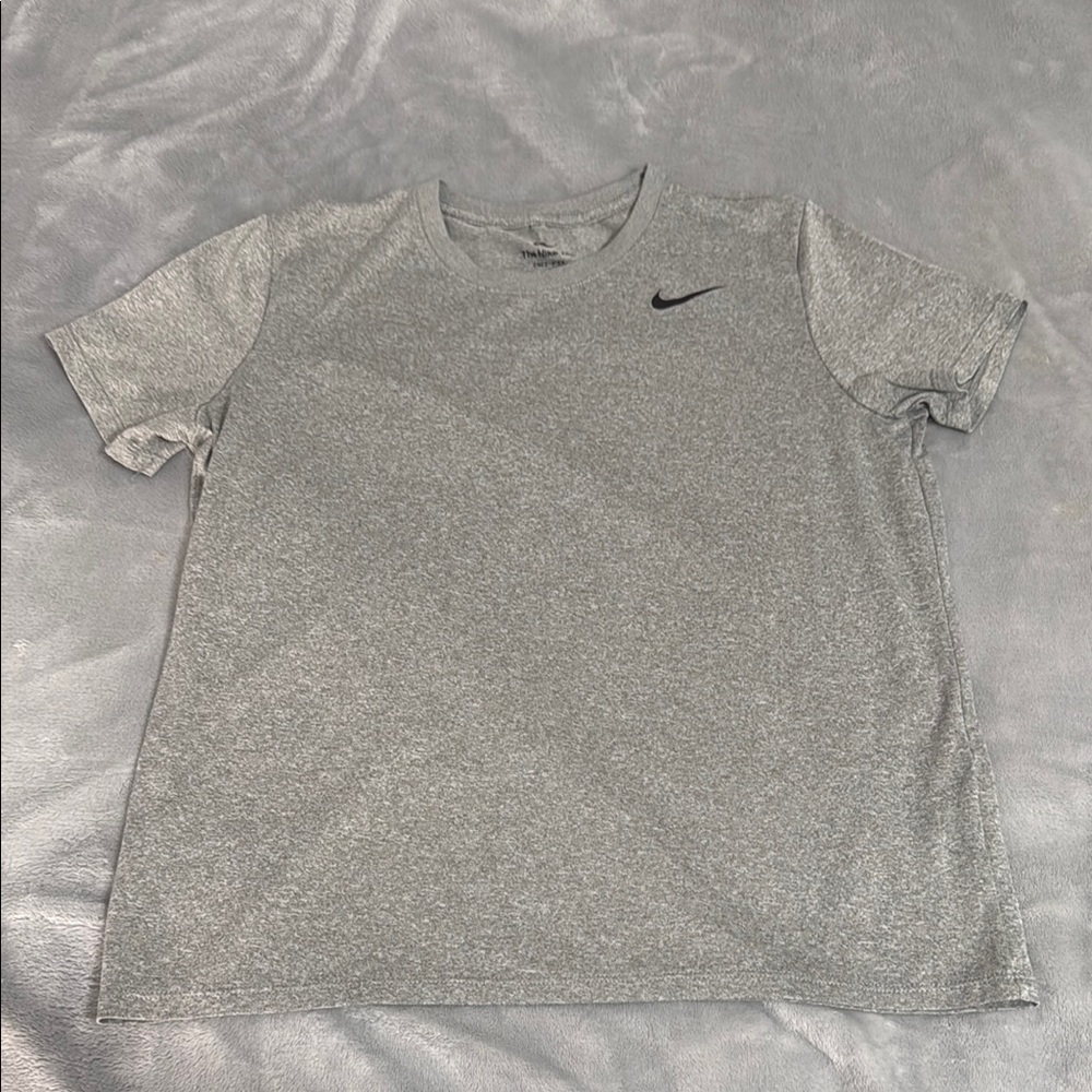 Nike Gray Short Sleeve Tee